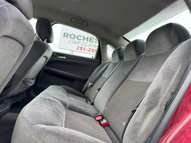 Used 2009 Chevrolet Impala LT FWD image 10