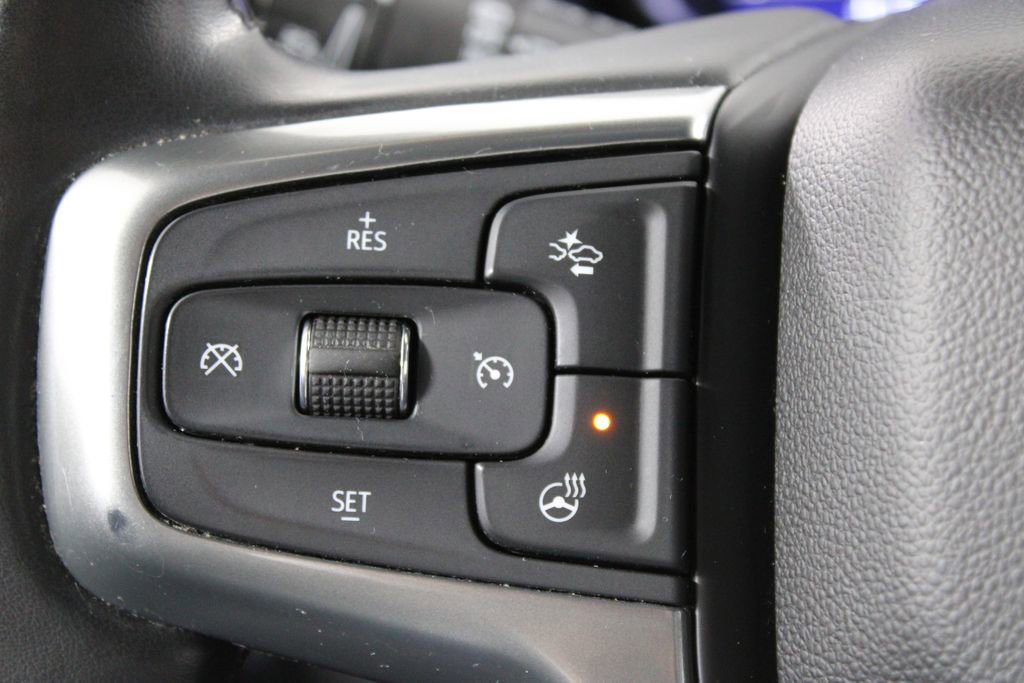 Used 2023 Chevrolet Suburban Premier image 43