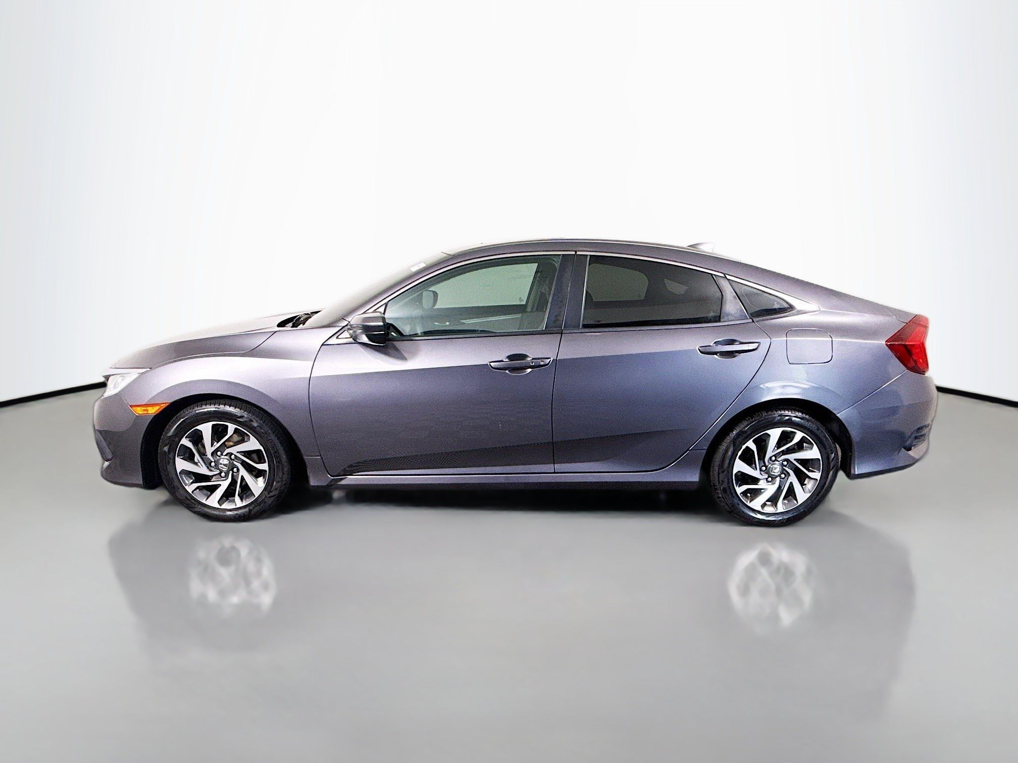 Used 2018 Honda Civic EX image 6