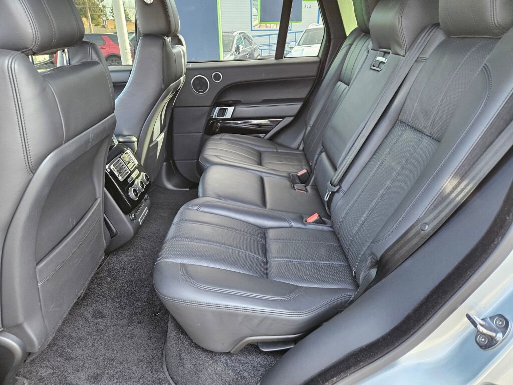 Used 2016 Land Rover Range Rover Supercharged image 14