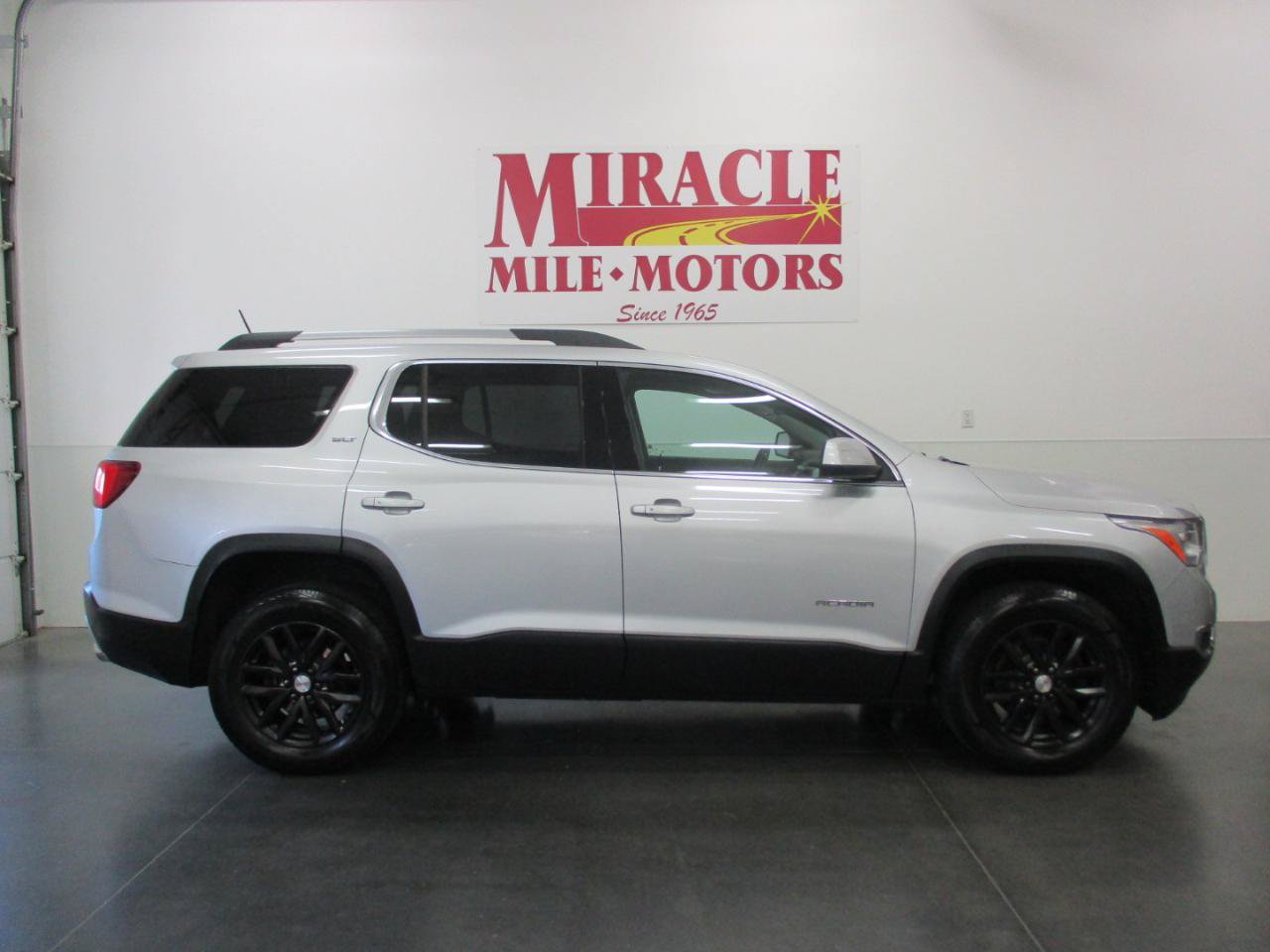 Used 2019 GMC Acadia SLT AWD/4WD image 6
