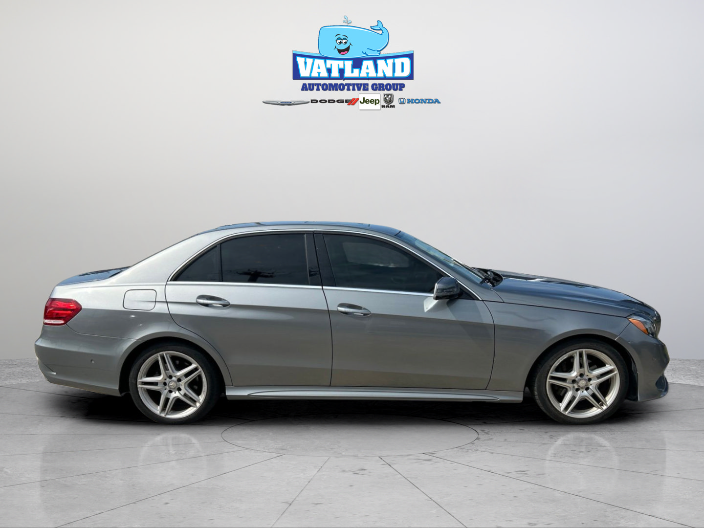 Used 2014 Mercedes-Benz E 350 Sedan image 6