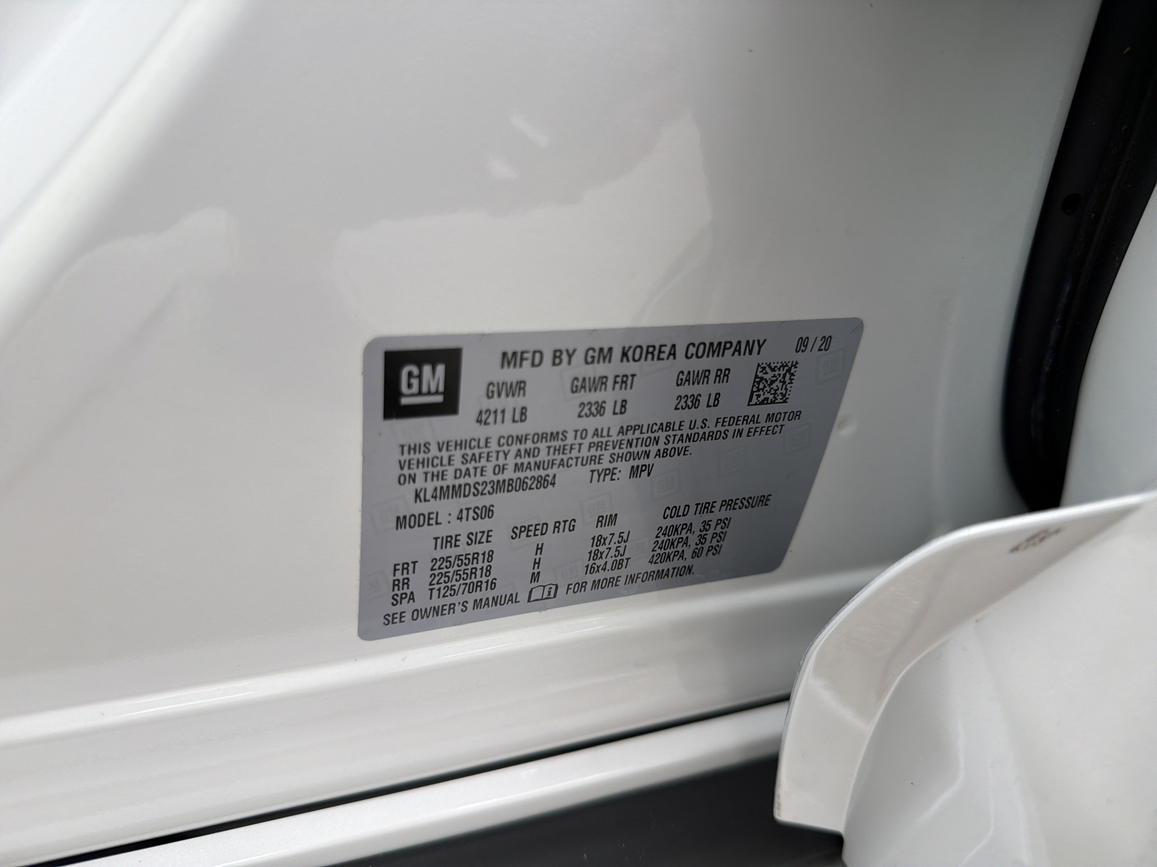 Used 2021 Buick Encore GX Select w/ Sport Touring Package FWD image 32