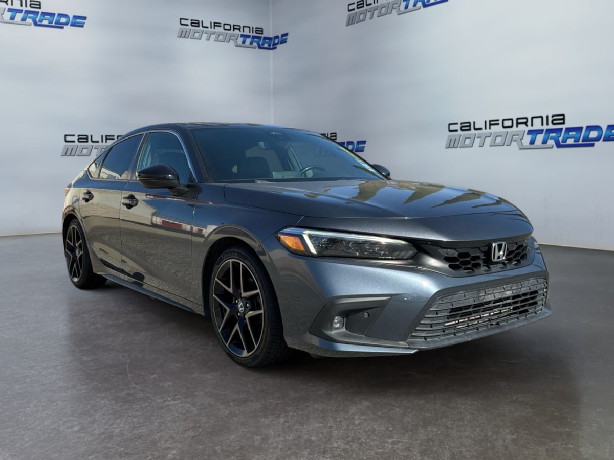Used 2022 Honda Civic Sport Touring image 3