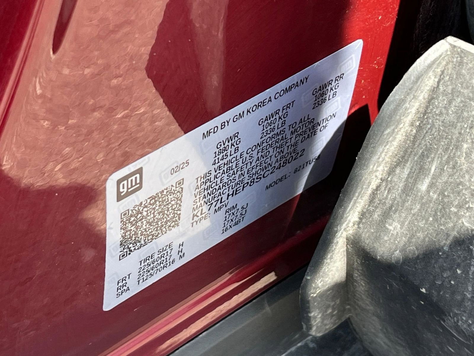 Used 2025 Chevrolet Trax LT FWD image 29