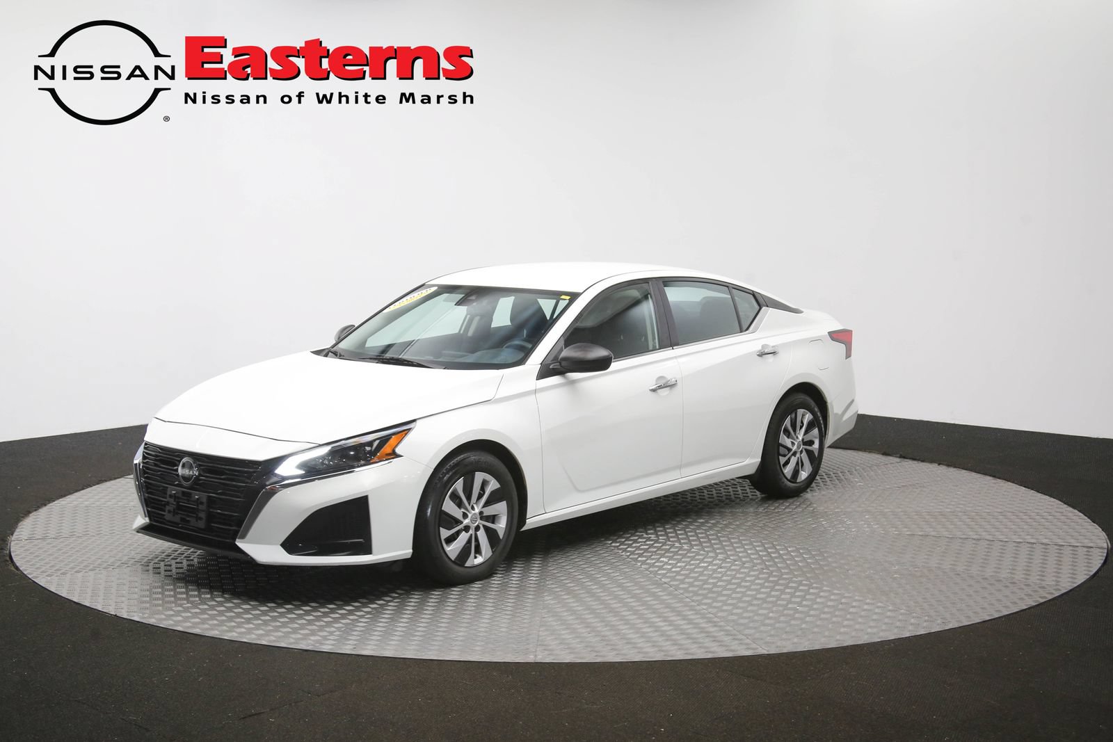 Used 2024 Nissan Altima 2.5 S FWD image 54