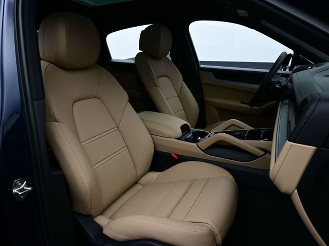 New 2026 Porsche Cayenne Coupe image 18