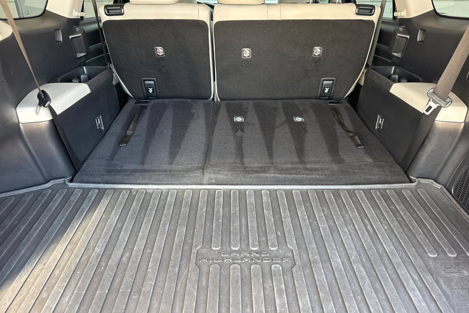 Certified 2024 Toyota Grand Highlander AWD image 20