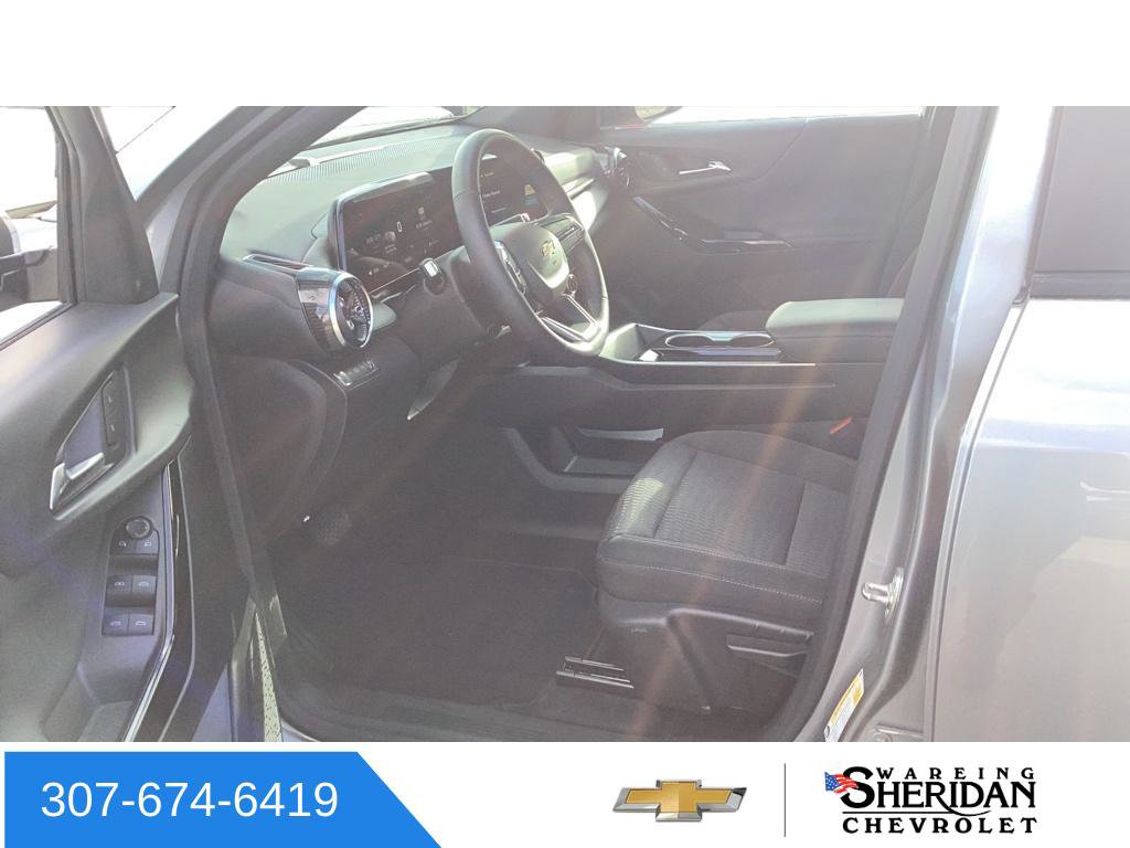Used 2025 Chevrolet Equinox LT image 8