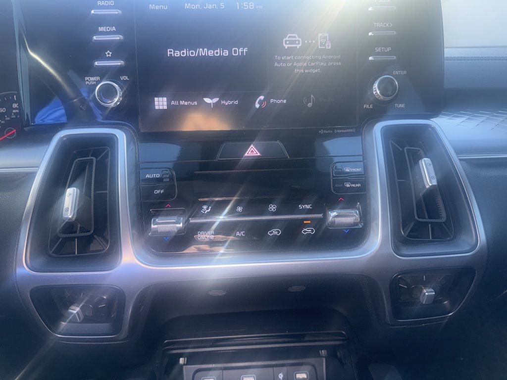 Used 2021 Kia Sorento EX image 4