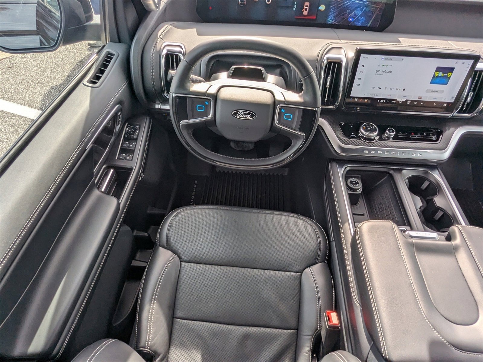 Used 2025 Ford Expedition Max Platinum w/ Stealth Performance Package image 18