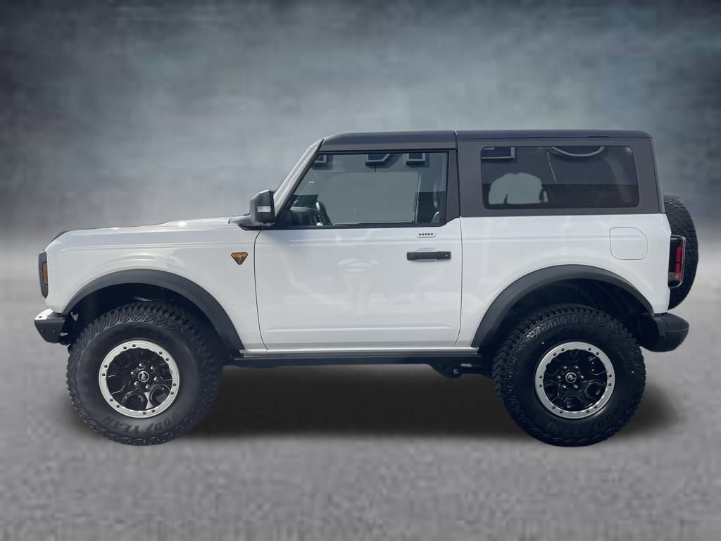 New 2023 Ford Bronco Badlands image 2