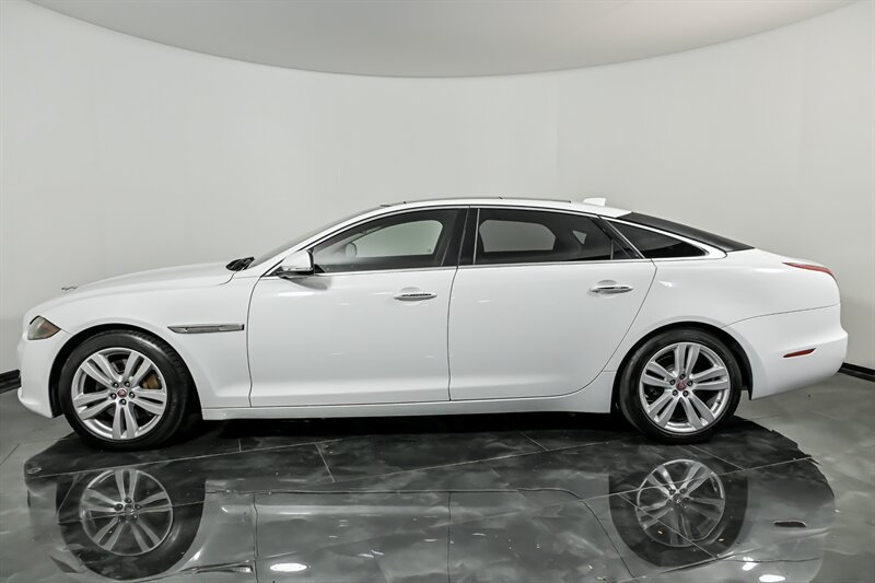 Used 2016 Jaguar XJ L Portfolio AWD/4WD image 6