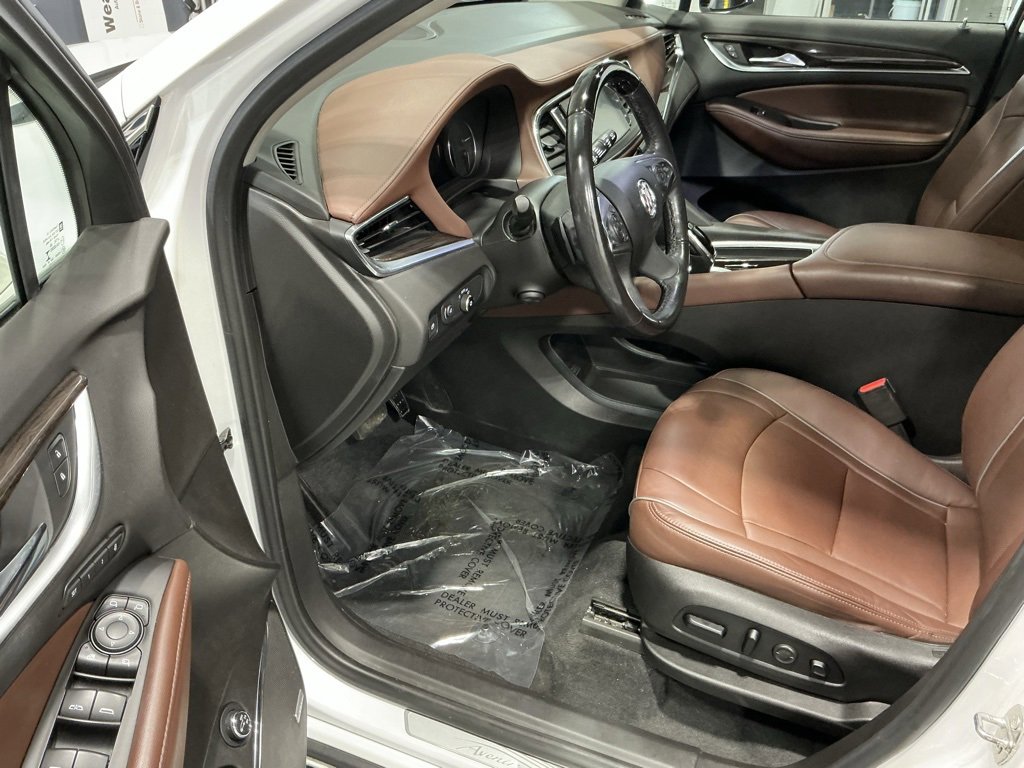 Used 2021 Buick Enclave Avenir w/ Avenir Technology Package image 3