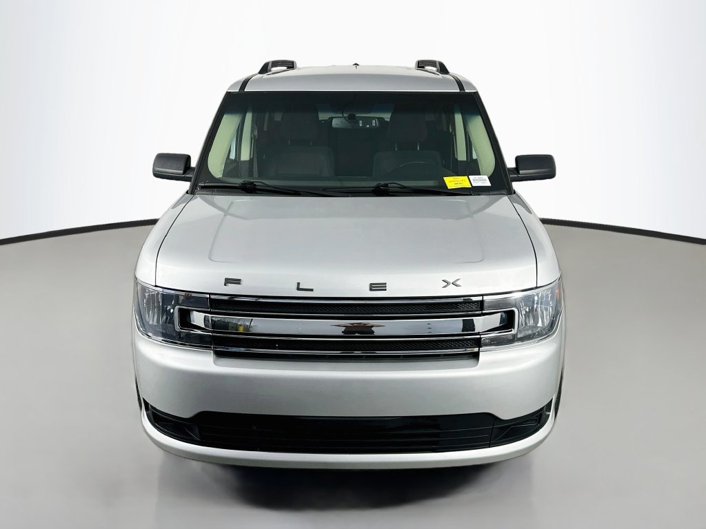 Used 2019 Ford Flex SE FWD image 2