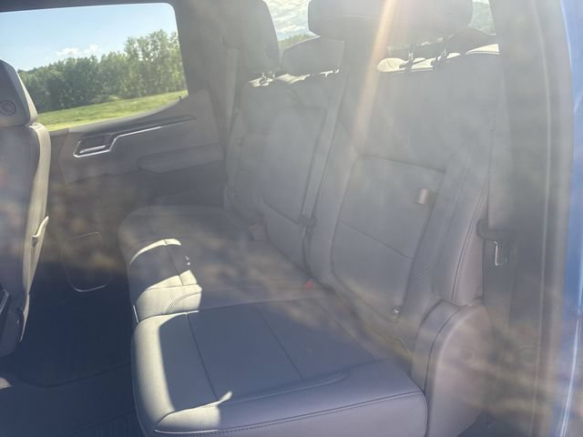 Used 2022 Chevrolet Silverado 1500 LTZ w/ Z71 Off-Road Package AWD/4WD image 26