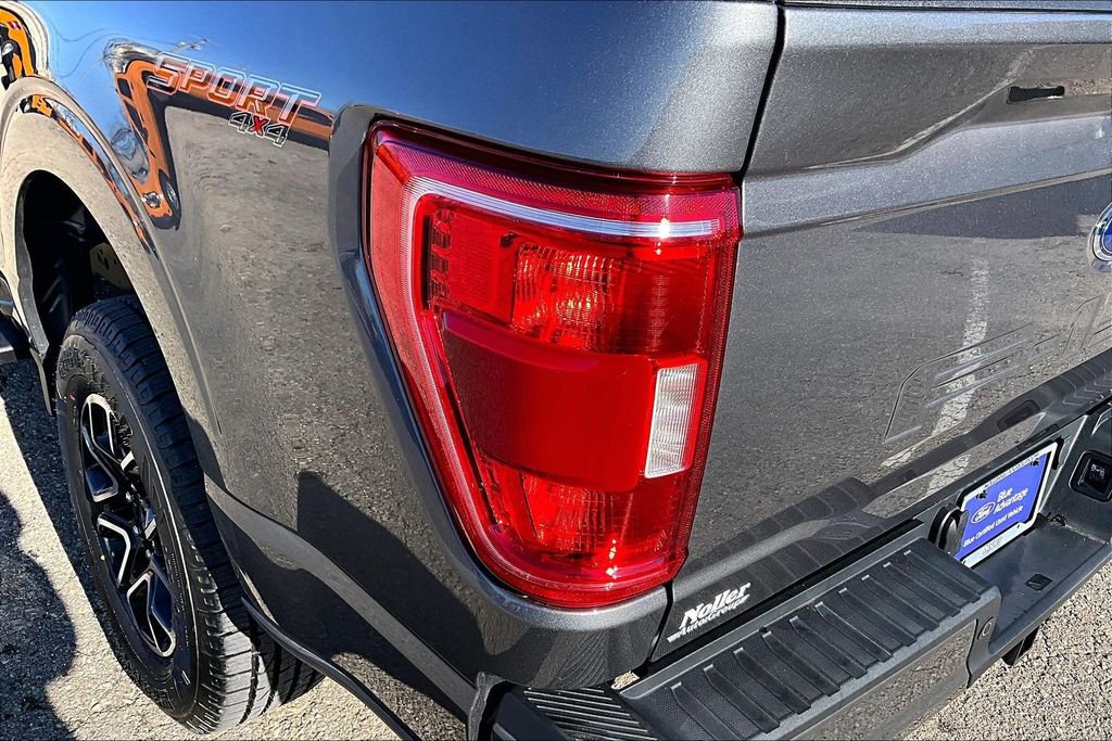 Certified 2022 Ford F150 XLT w/ Equipment Group 302A High image 31