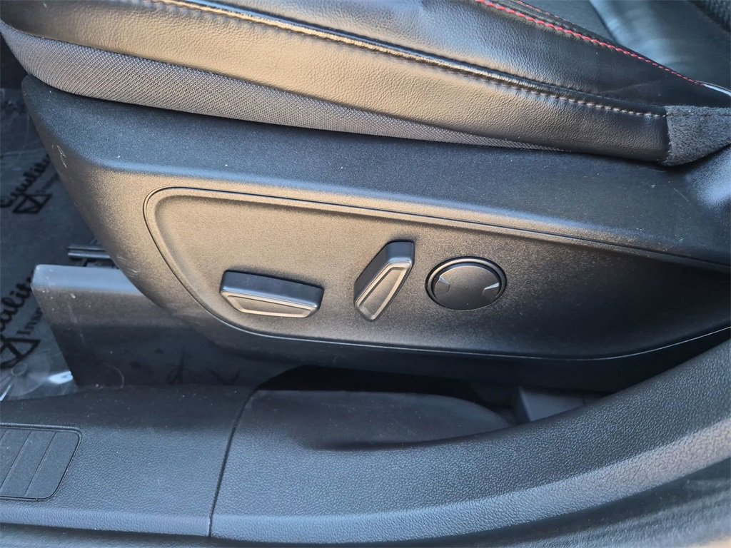Used 2023 Ford Escape ST-Line image 12