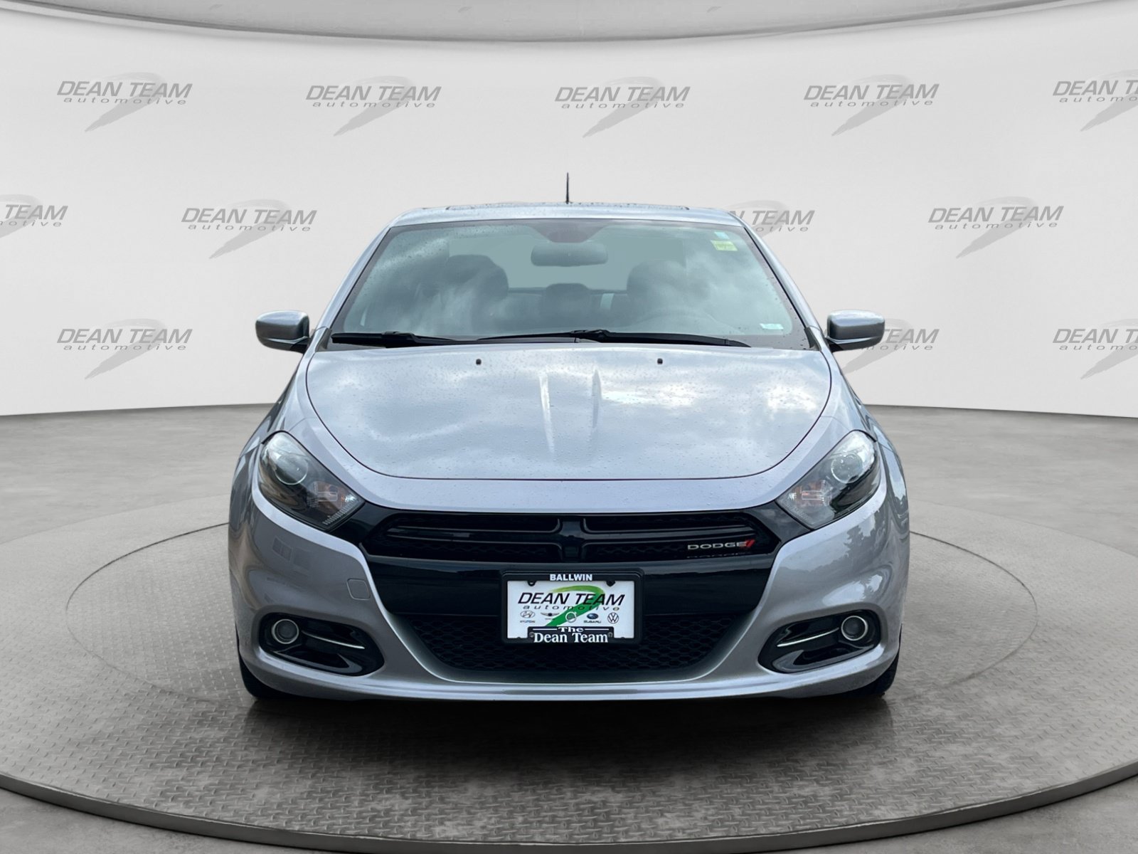 Used 2015 Dodge Dart SXT w/ Sun/Sound Group FWD image 2