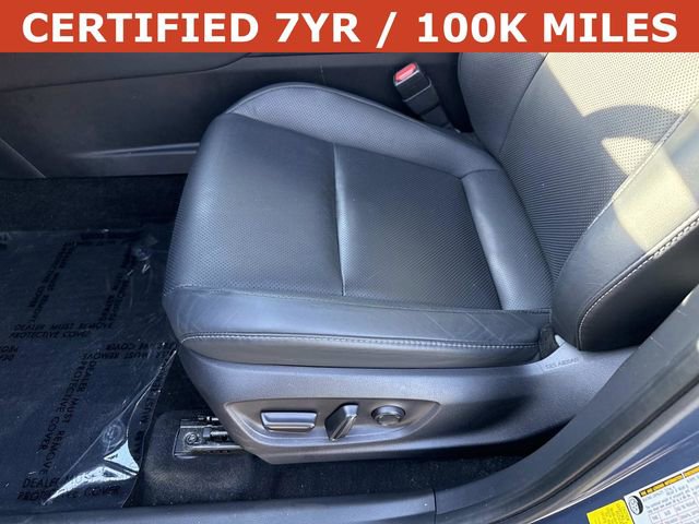 Used 2025 Toyota Crown Signia Limited image 15