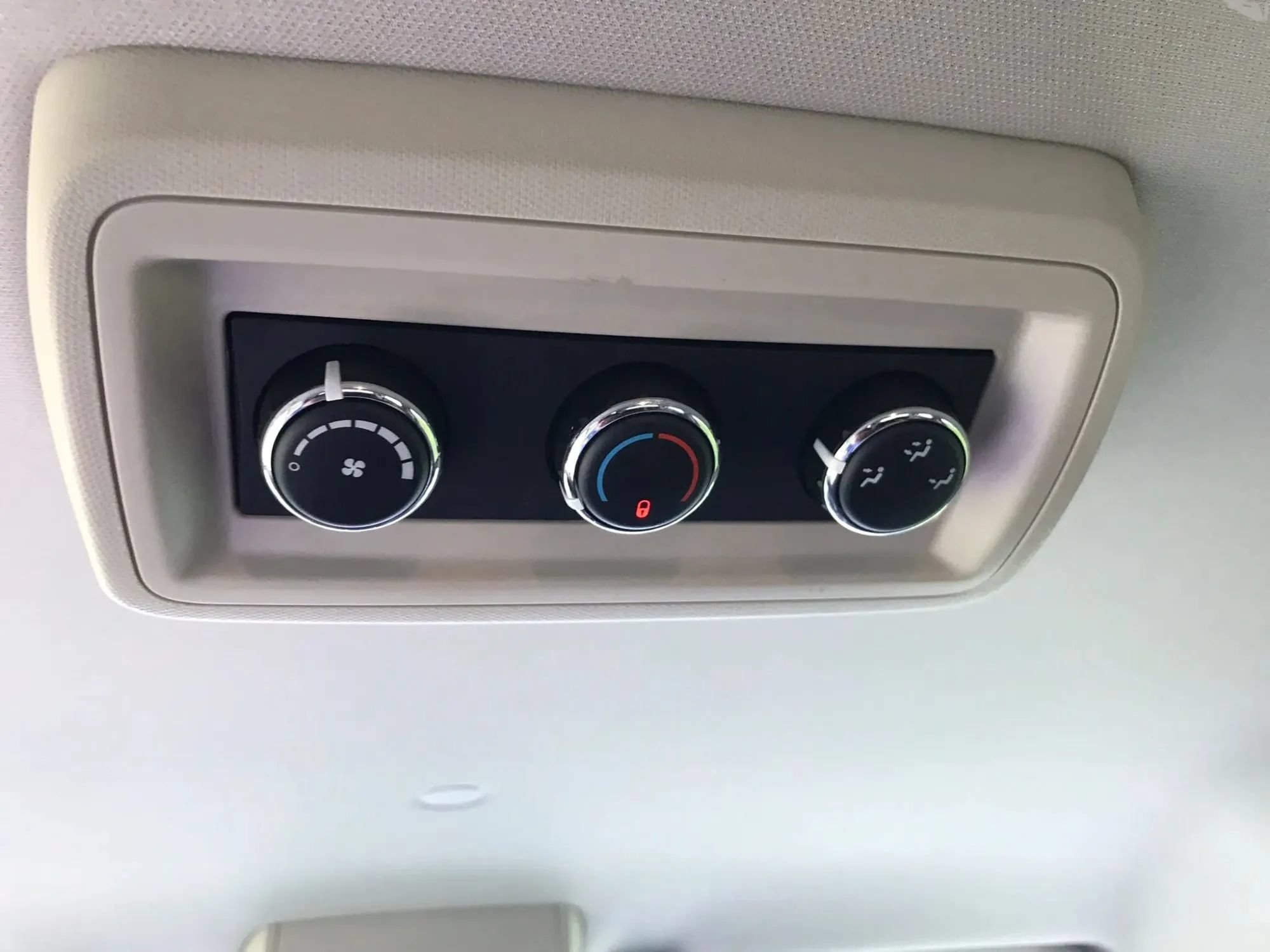 Used 2014 Dodge Grand Caravan SE w/ Quick Order Package 29E SE FWD image 30