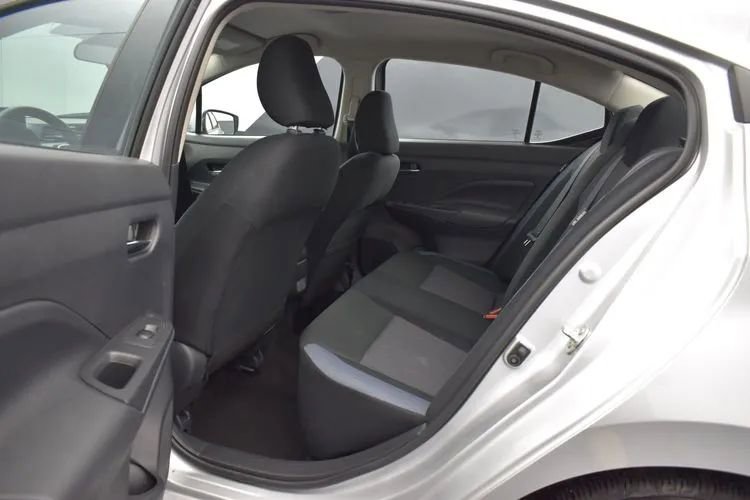 Used 2025 Nissan Versa SV FWD image 15