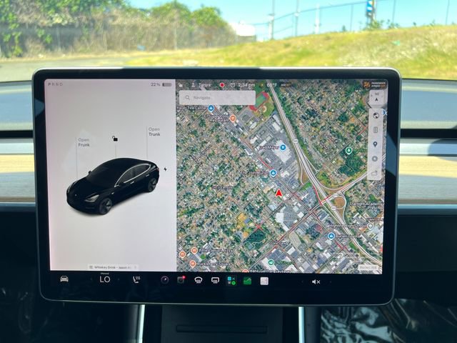 Used 2018 Tesla Model 3 Long Range AWD/4WD image 22