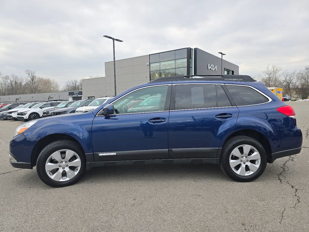 Used 2011 Subaru Outback 2.5i Limited image 13