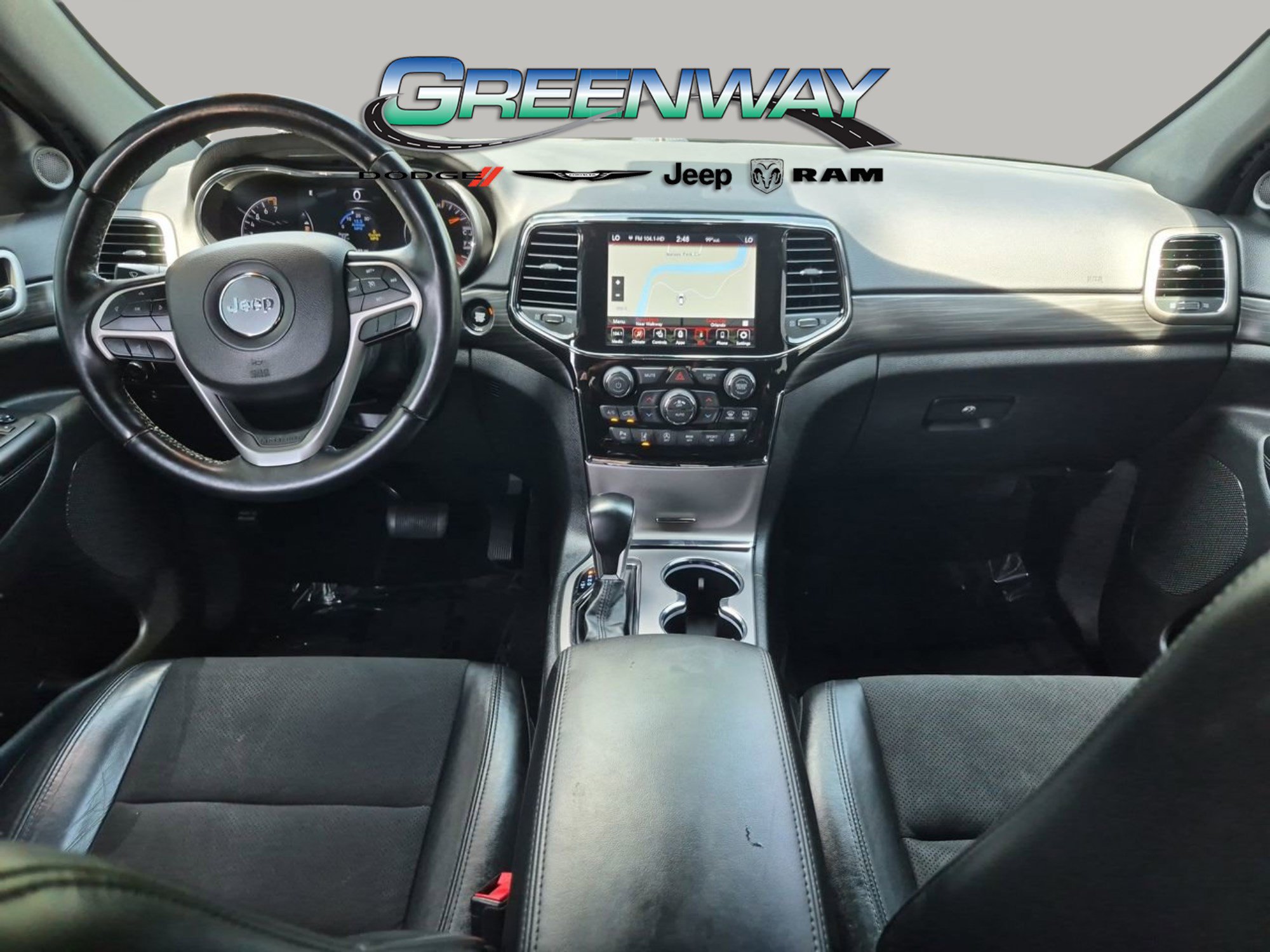 Used 2022 Jeep Grand Cherokee Laredo X RWD image 9