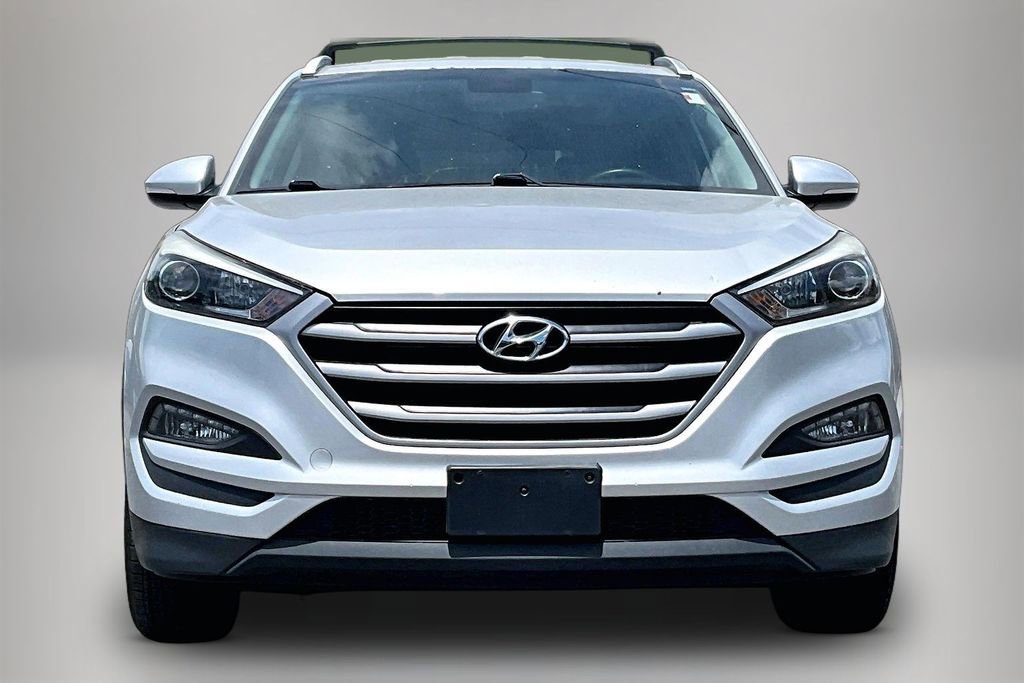 Used 2017 Hyundai Tucson SE Plus AWD/4WD image 3