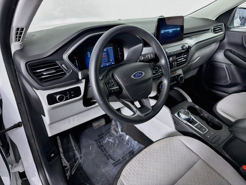 Used 2025 Ford Escape Active FWD image 9