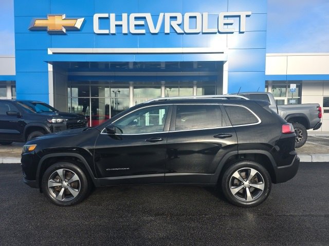 Used 2020 Jeep Cherokee Limited image 3