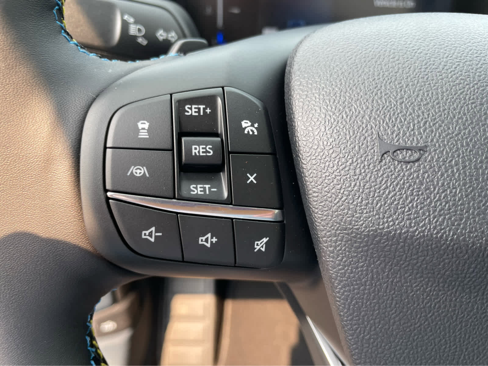 New 2025 Ford Maverick Lobo image 16