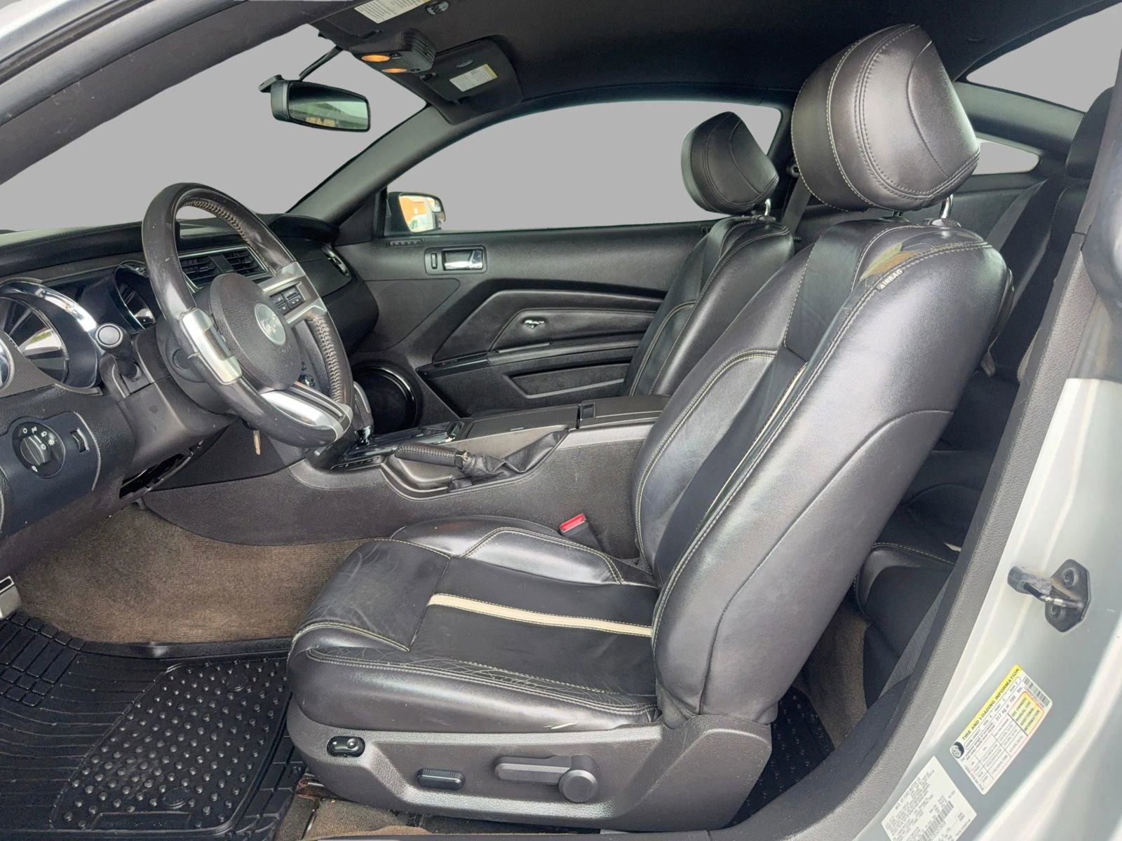 Used 2014 Ford Mustang GT Premium w/ Equipment Group 401A RWD image 36