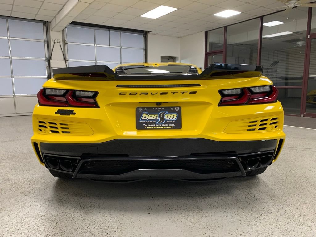 Used 2025 Chevrolet Corvette E-Ray AWD/4WD image 7