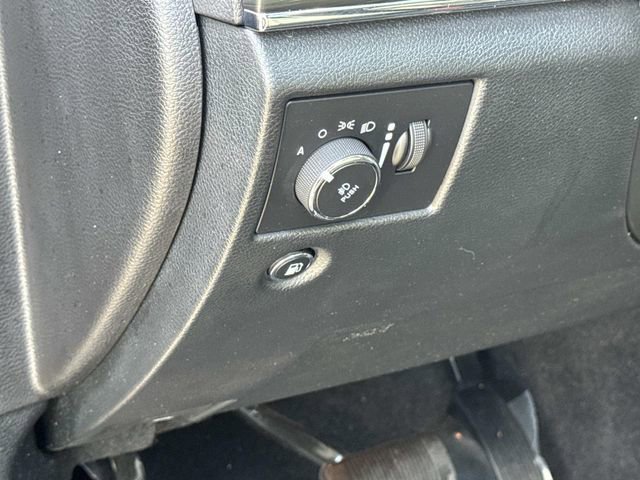 Used 2020 Jeep Grand Cherokee Limited w/ Luxury Group II image 29