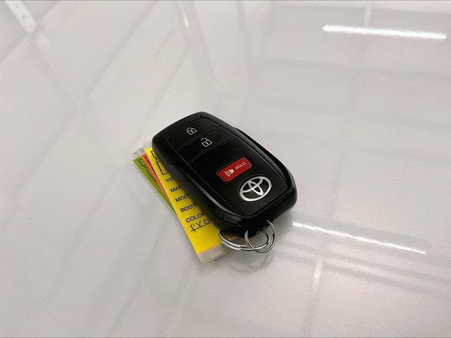 Used 2023 Toyota Corolla Cross LE w/ Moonroof Package FWD image 11