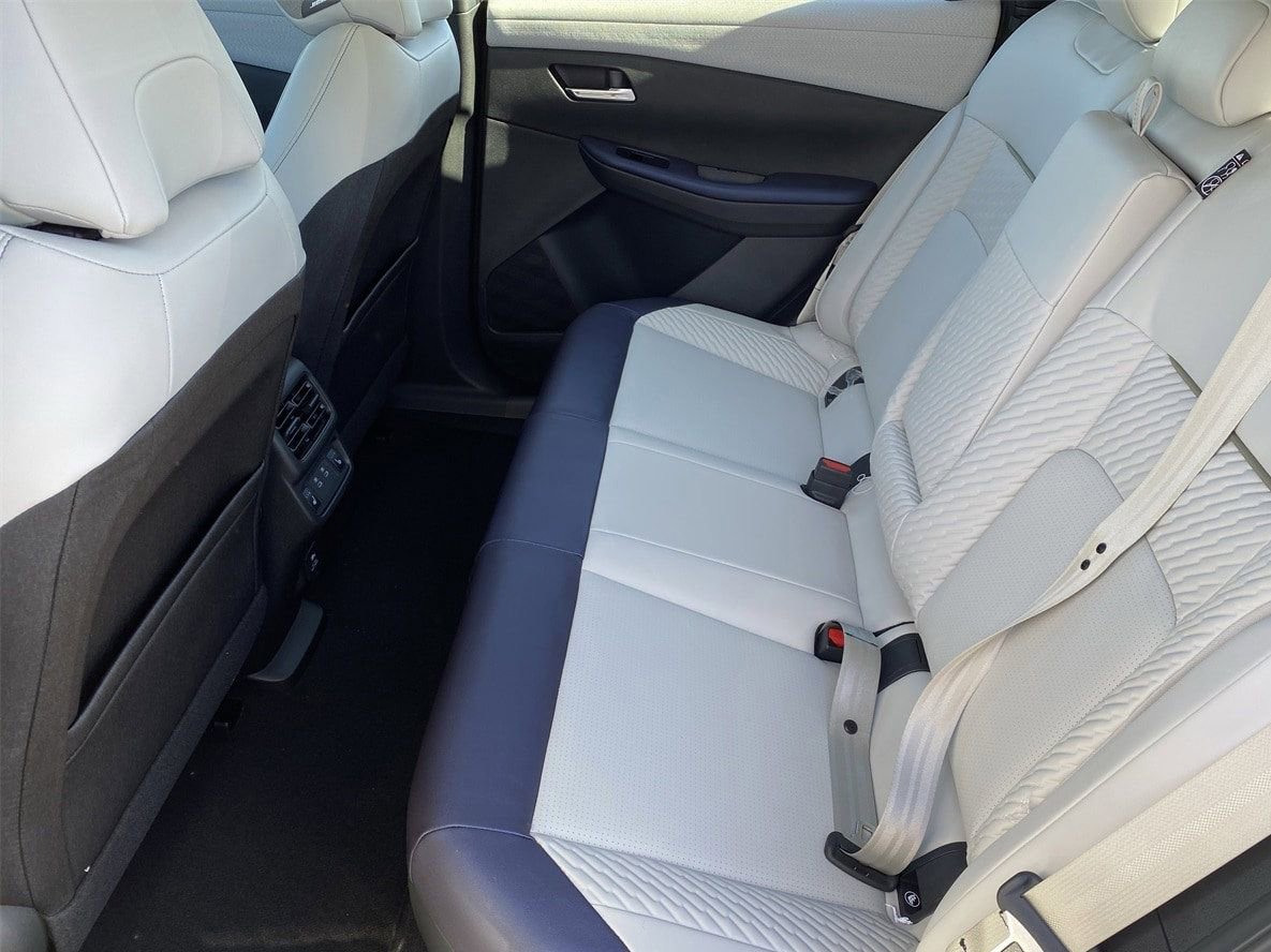 New 2026 Nissan Leaf Platinum+ w/ Cargo Package (Platinum+) image 14