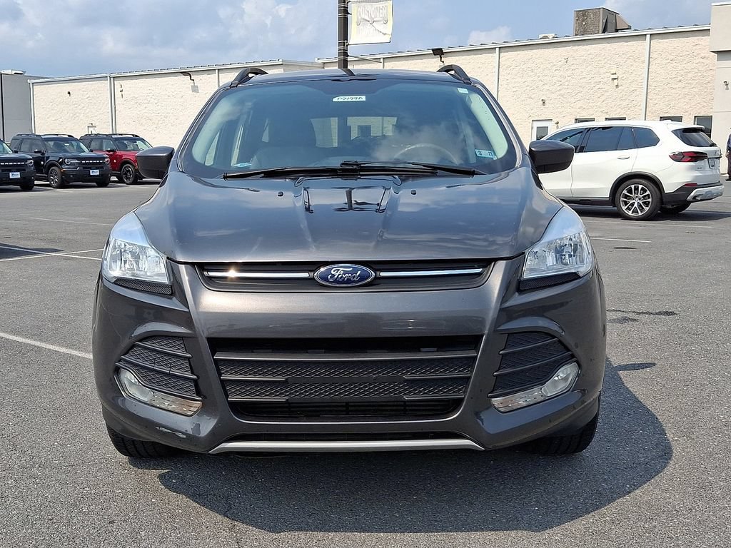 Used 2016 Ford Escape SE w/ Equipment Group 201A AWD/4WD image 2