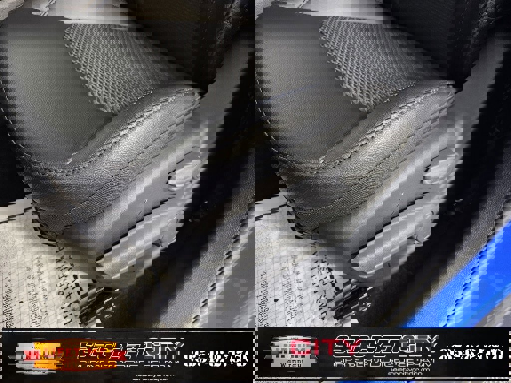 New 2026 Jeep Compass Latitude image 13