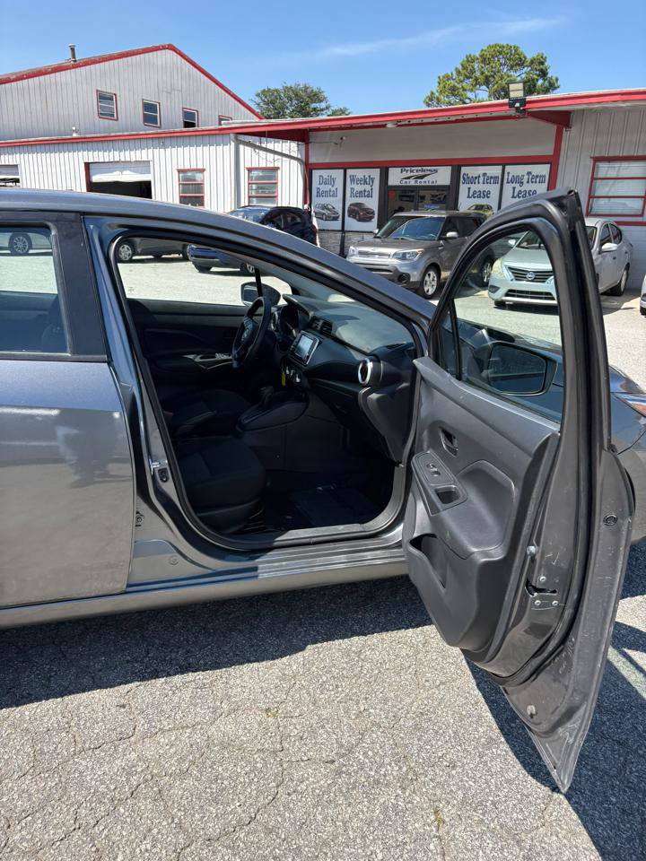 Used 2023 Nissan Versa S w/ Trunk Package FWD image 16