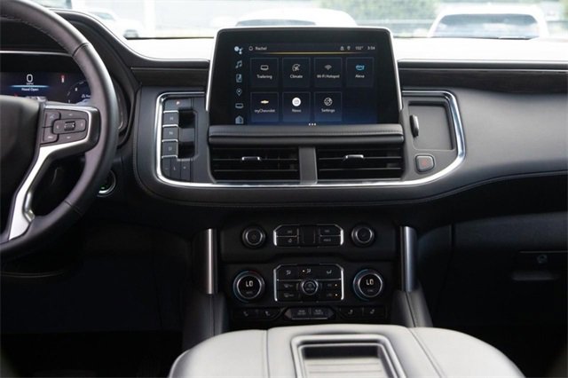 Used 2024 Chevrolet Tahoe Z71 w/ Luxury Package image 28