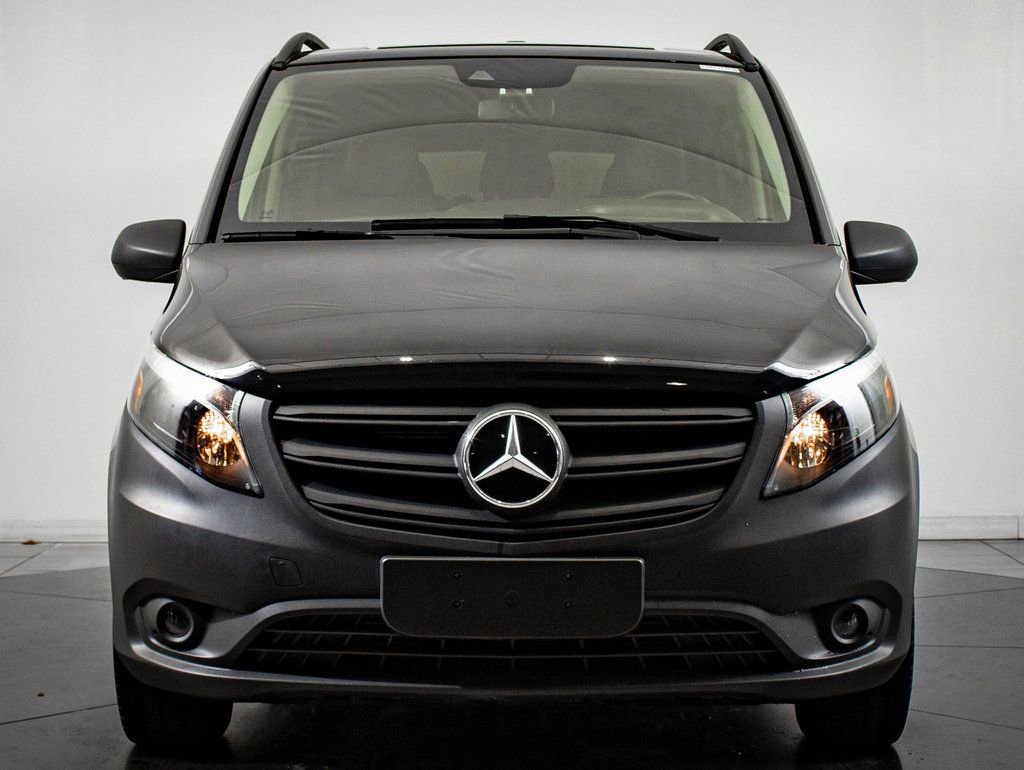 Used 2023 Mercedes-Benz Metris Passenger image 2