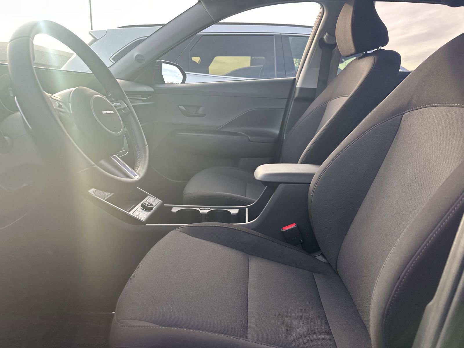 Used 2025 Hyundai Kona SEL image 12