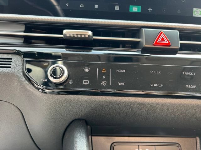 Certified 2026 Kia Sportage LX FWD image 20