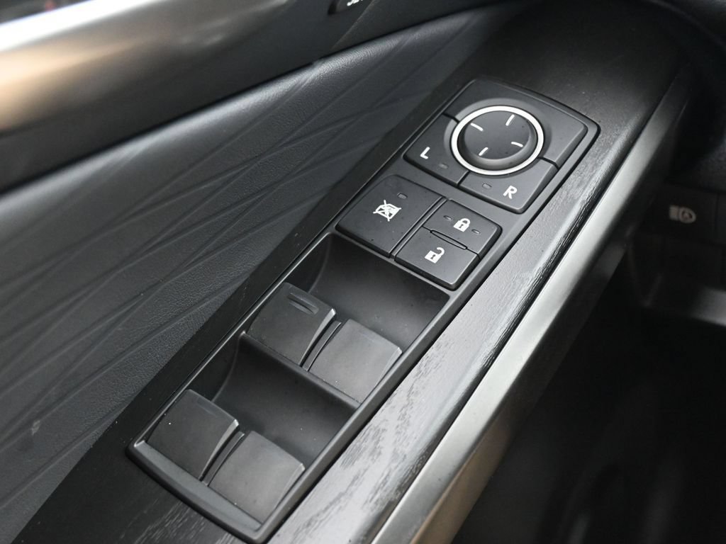 Used 2025 Lexus IS 300 w/ Premium Package RWD image 17