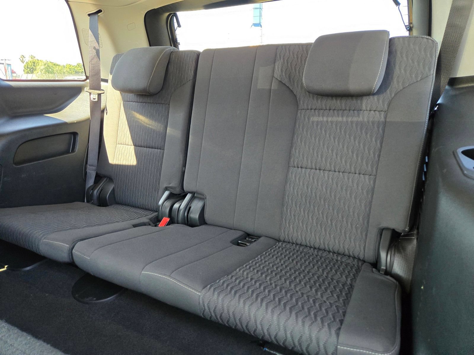 Used 2020 Chevrolet Tahoe LS RWD image 17