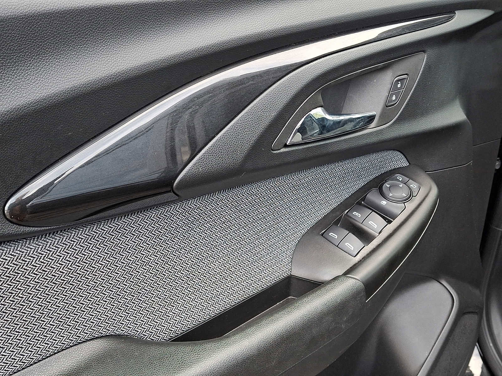 Used 2023 Chevrolet TrailBlazer LT w/ Convenience Package image 12