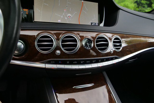 Used 2015 Mercedes-Benz S 550 4MATIC Sedan image 15