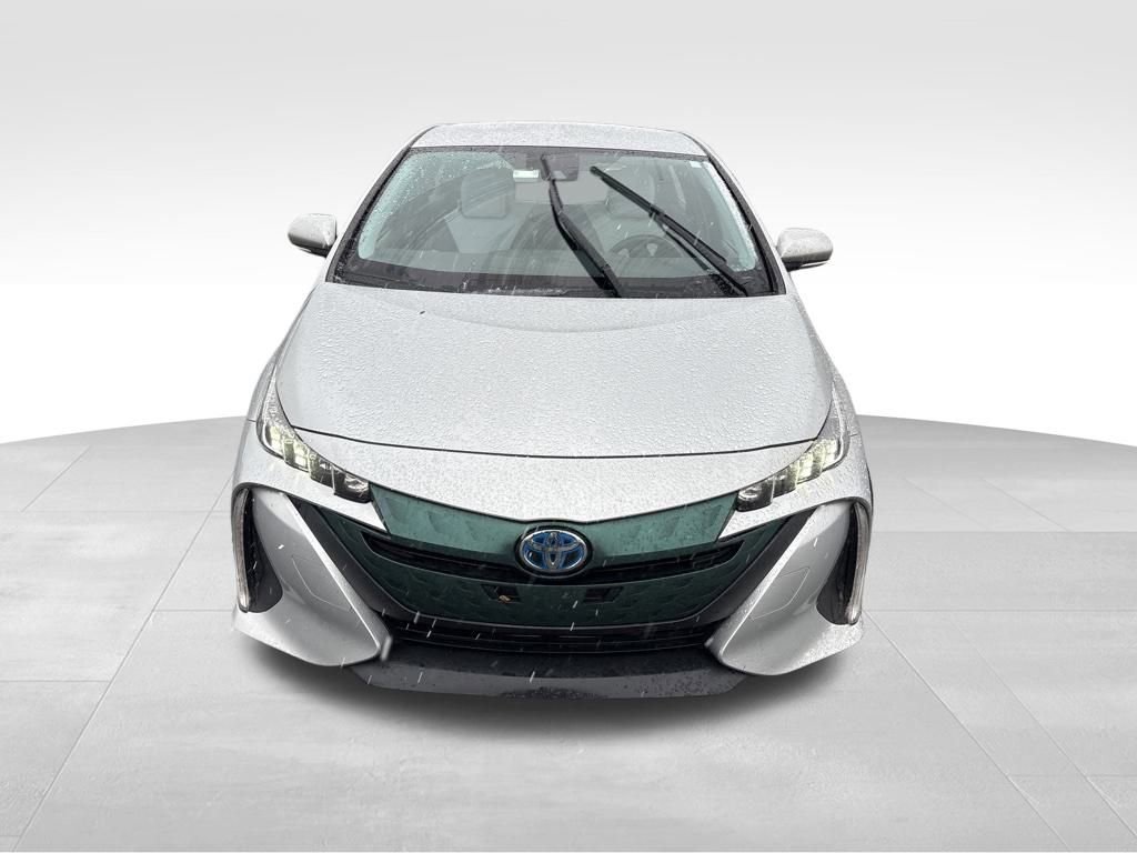Used 2017 Toyota Prius Prime Premium image 3